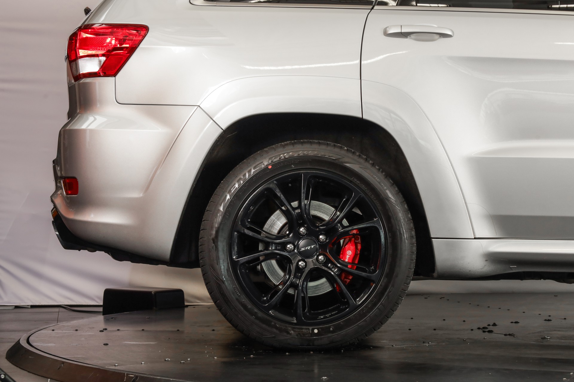 JEEP Grand Cherokee 6.4 SRT8 Automatic-image-7