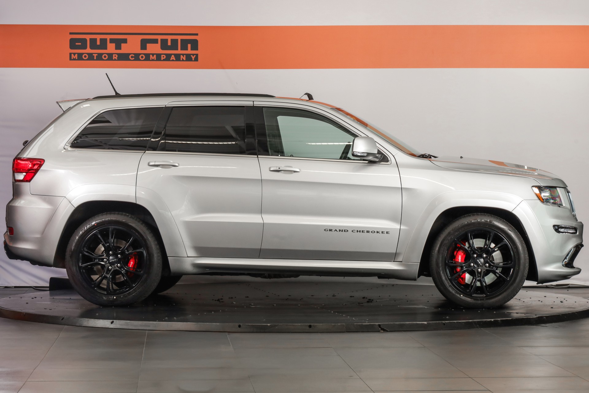 JEEP Grand Cherokee 6.4 SRT8 Automatic-showroom-element-3