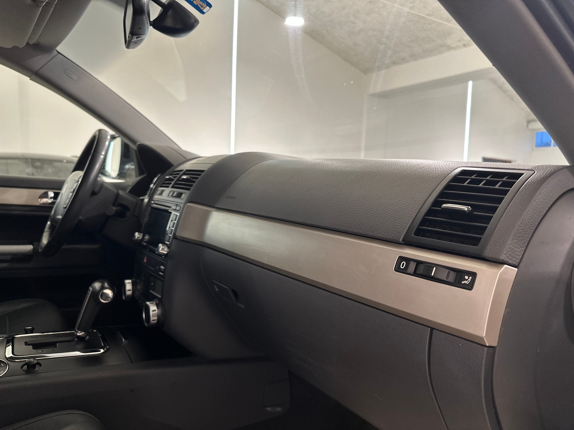 VW Touareg 3.0 TDI-image-19