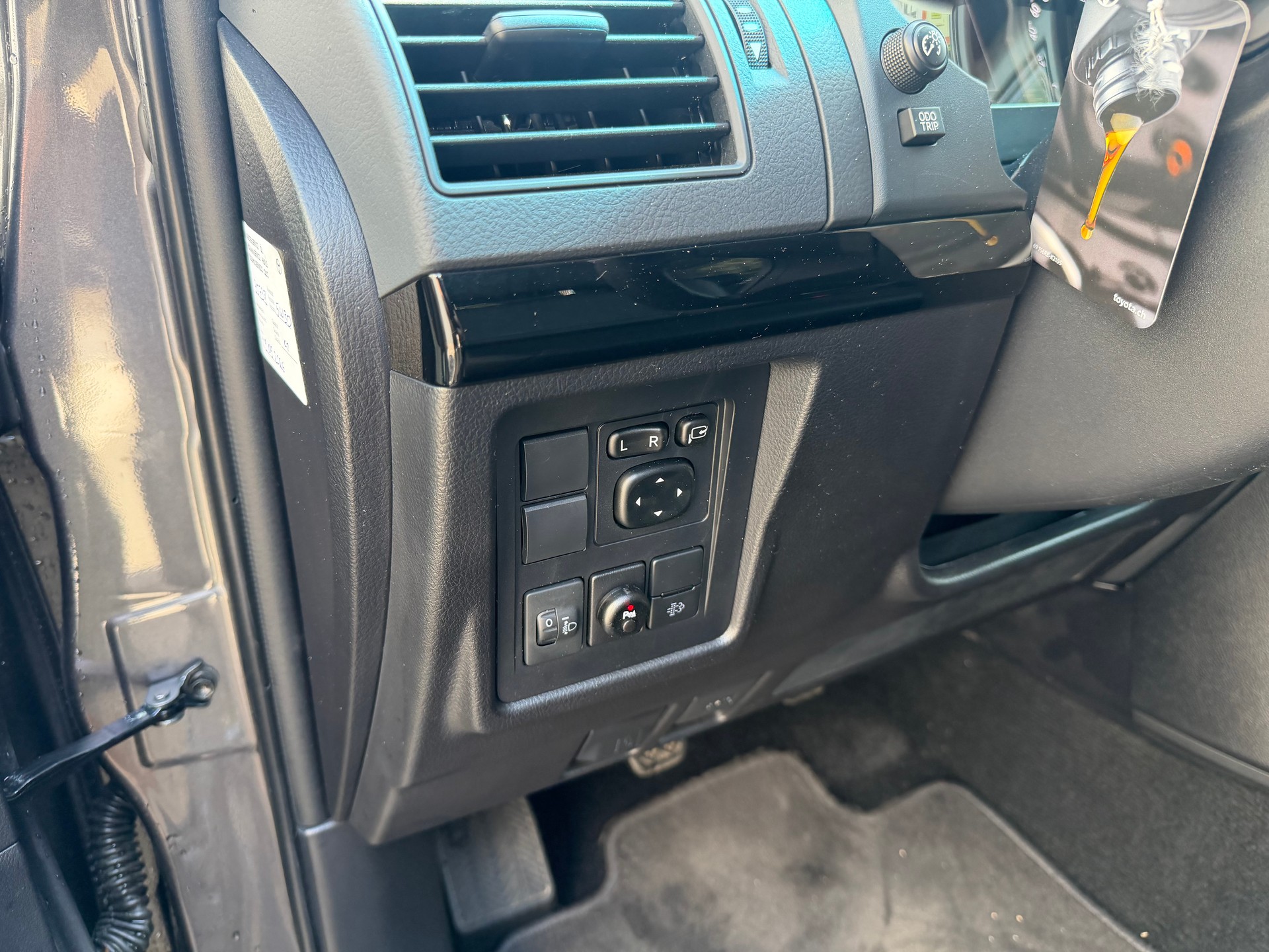 TOYOTA Land Cruiser 2.8TD 231 CV BOITE MANUEL-image-19