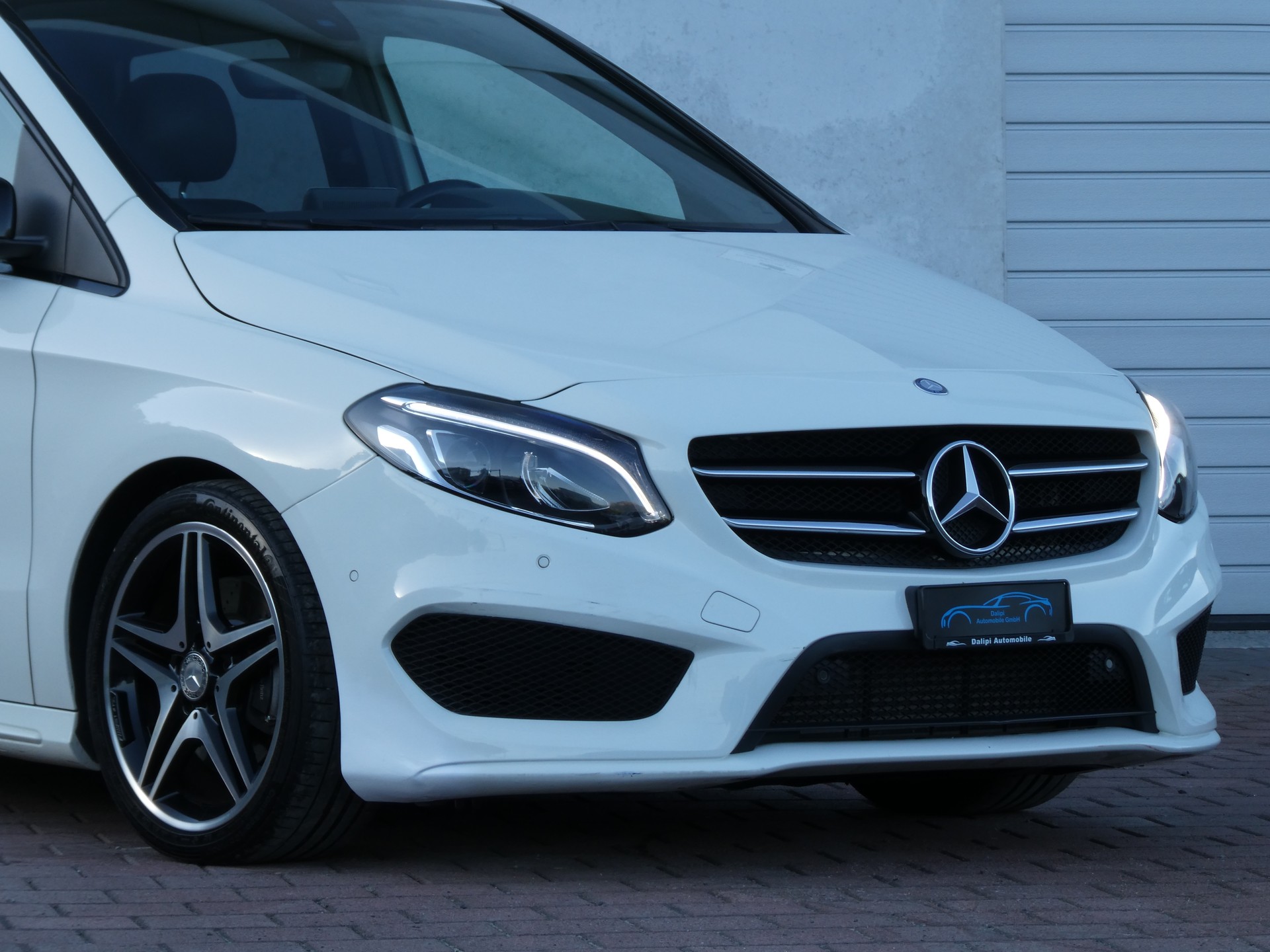 MERCEDES-BENZ B 220 CDI Swiss Star Edition AMG Line 4Matic (CH)-image-7