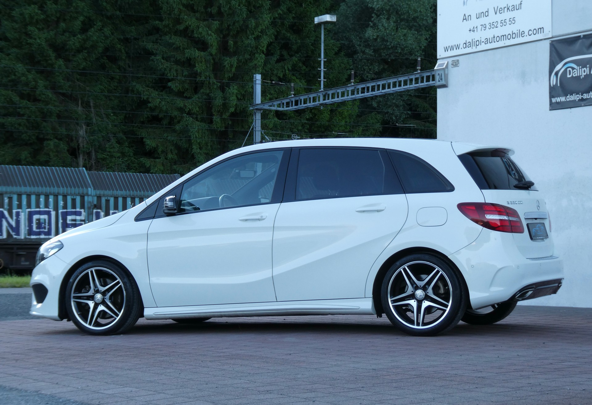 MERCEDES-BENZ B 220 CDI Swiss Star Edition AMG Line 4Matic (CH)-image-4