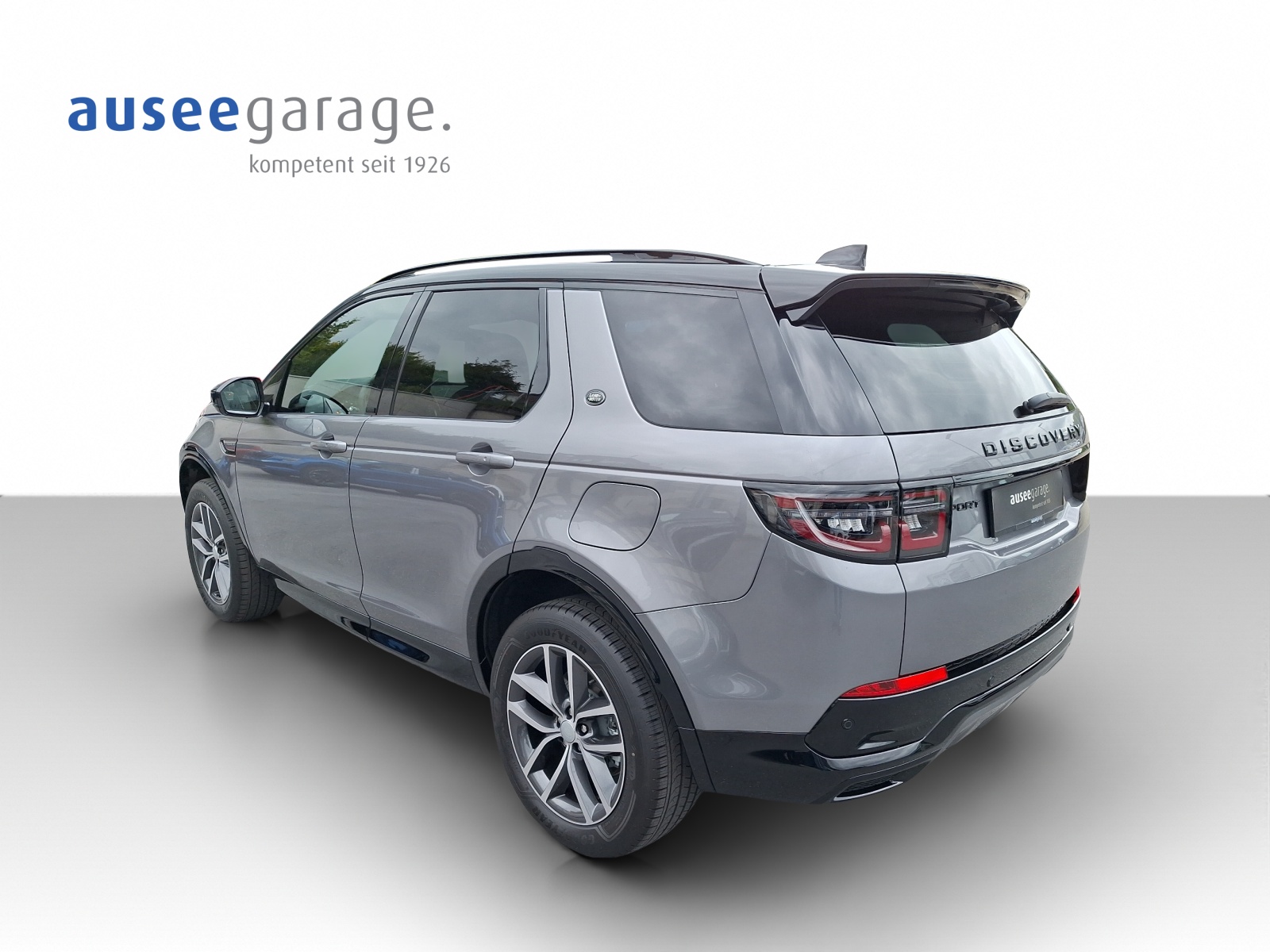 LAND ROVER Discovery Sport 1.5 T 300e Dynamic SE-showroom-element-2