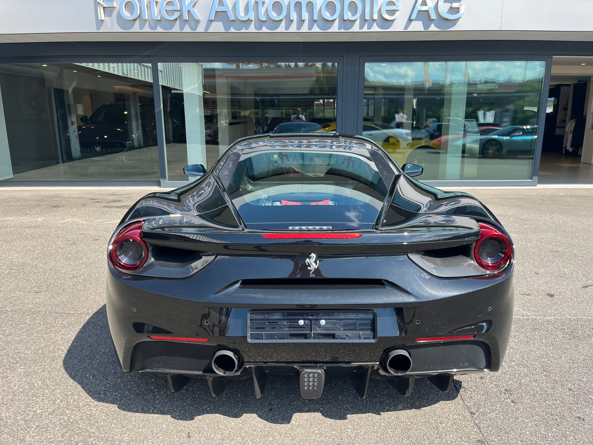 FERRARI 488 GTB-image-7