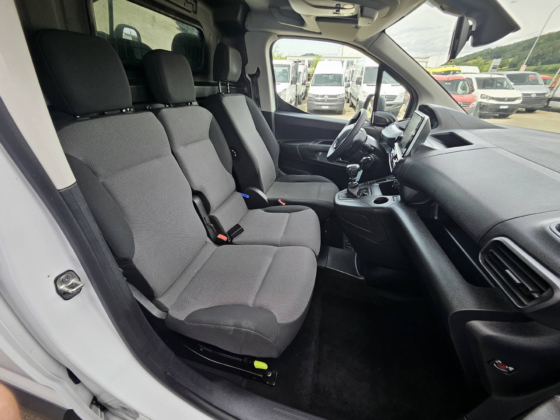 PEUGEOT Partner Kaw.1000 Standard 1.5 BlueHDI 130 Asphalt S/S-image-17