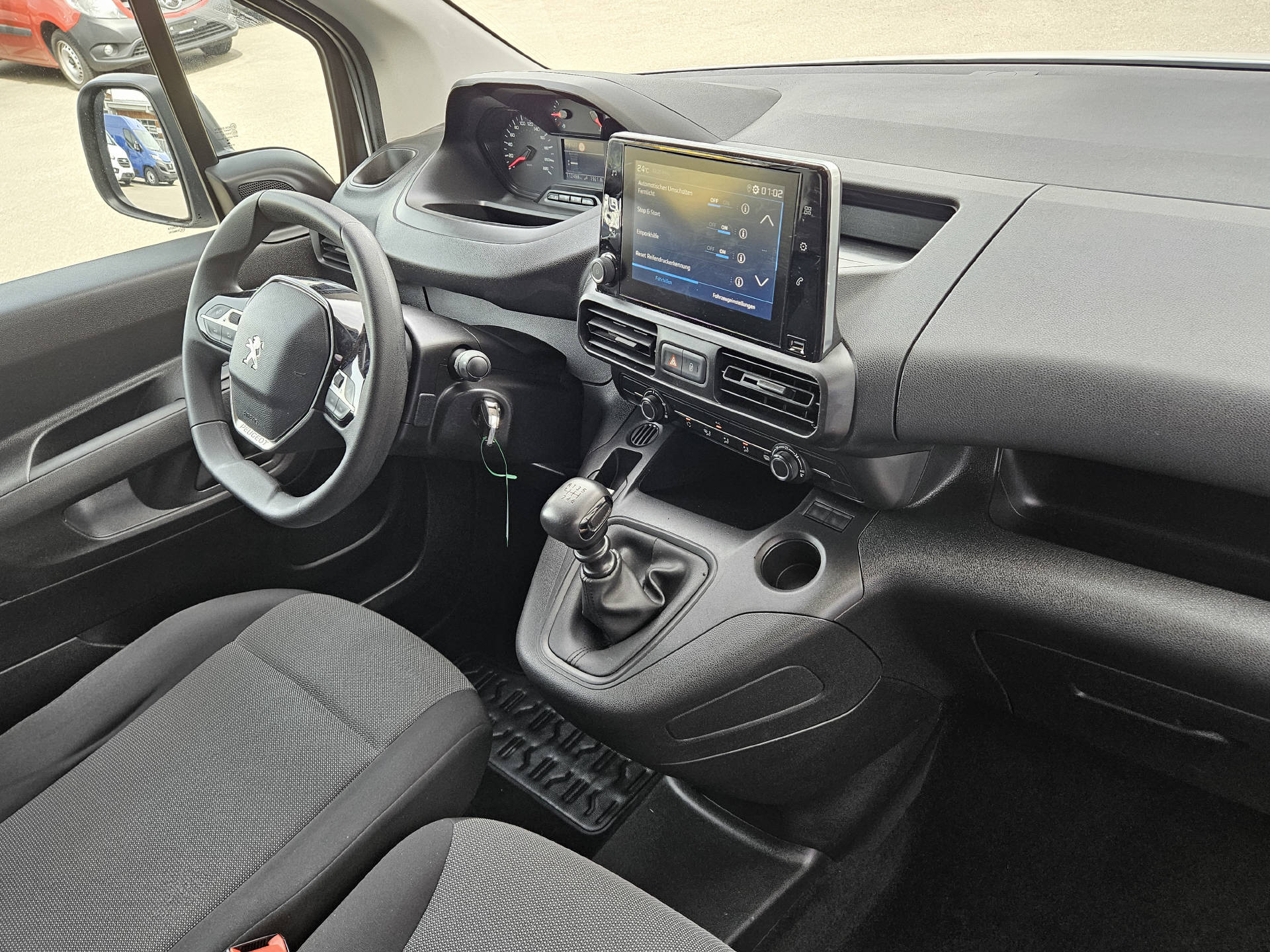 PEUGEOT Partner Kaw.1000 Standard 1.5 BlueHDI 130 Asphalt S/S-image-18