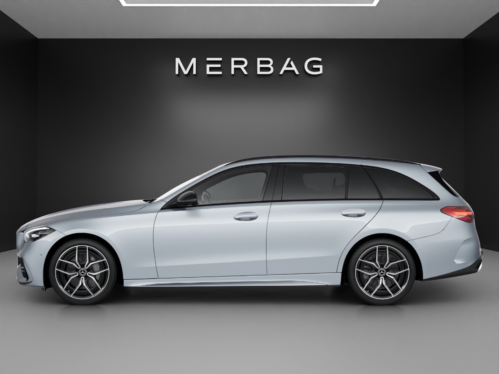 MERCEDES-BENZ C 220 d T 4 Matic-image-4