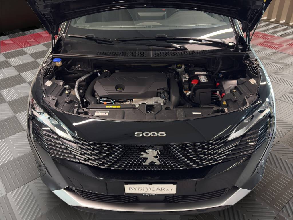 PEUGEOT 5008 1.6 Pure Tech GT Pack EAT8-image-10