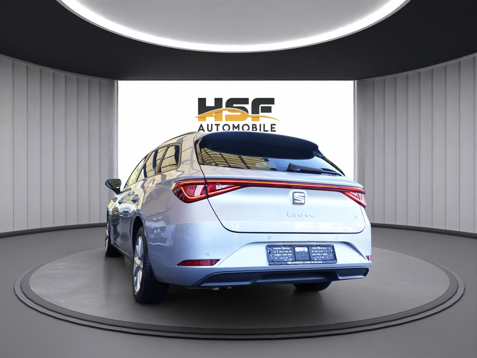 SEAT Leon ST 2.0 TDI EVO DSG 4Drive Style *CH Fahrzeug*-image-4