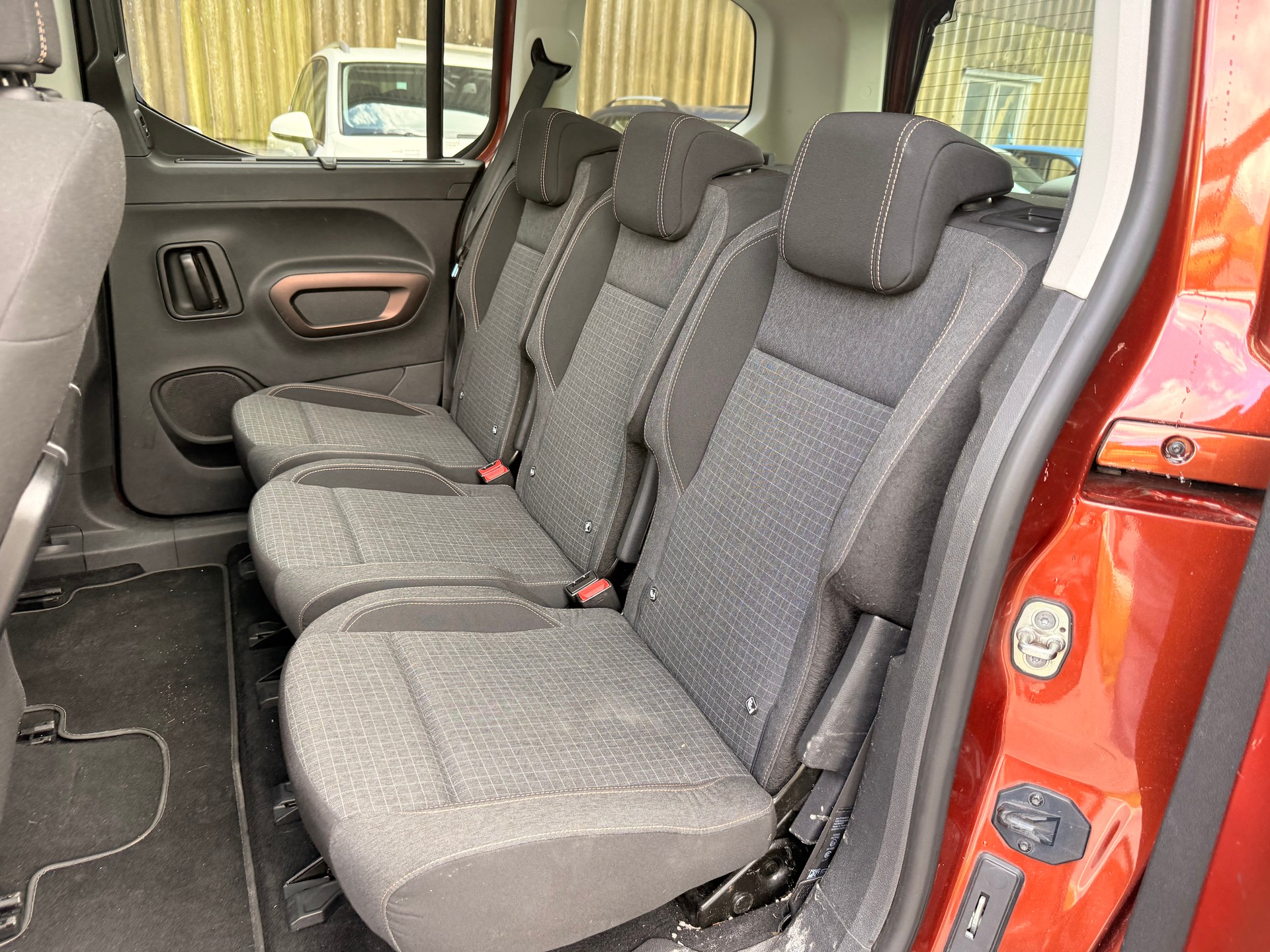 PEUGEOT RIFTER-image-10
