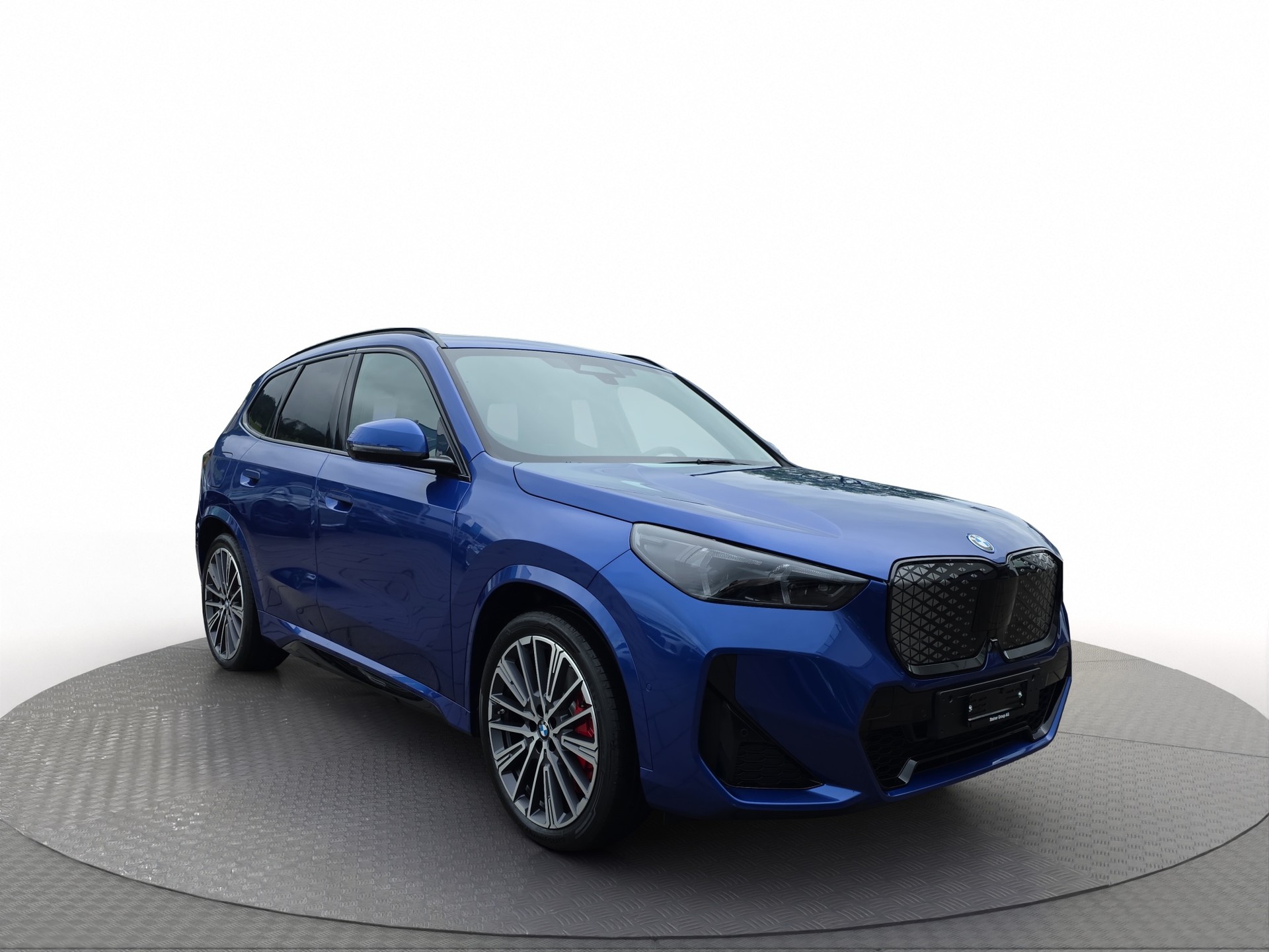 BMW iX1 xDrive 30 M Sport Pro-showroom-element-1