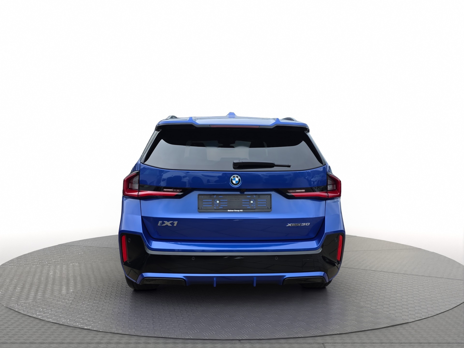 BMW iX1 xDrive 30 M Sport Pro-image-4