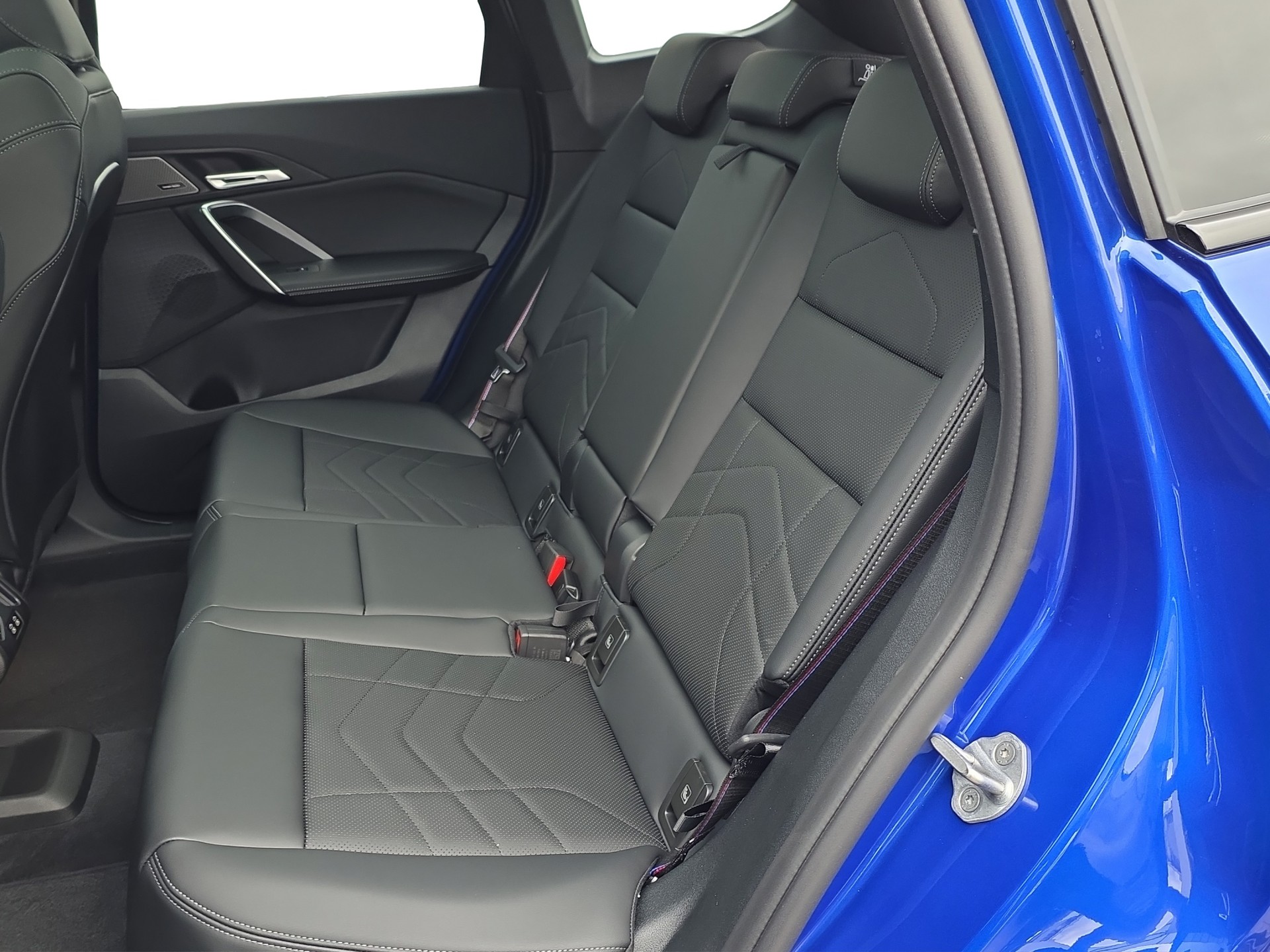 BMW iX1 xDrive 30 M Sport Pro-image-15
