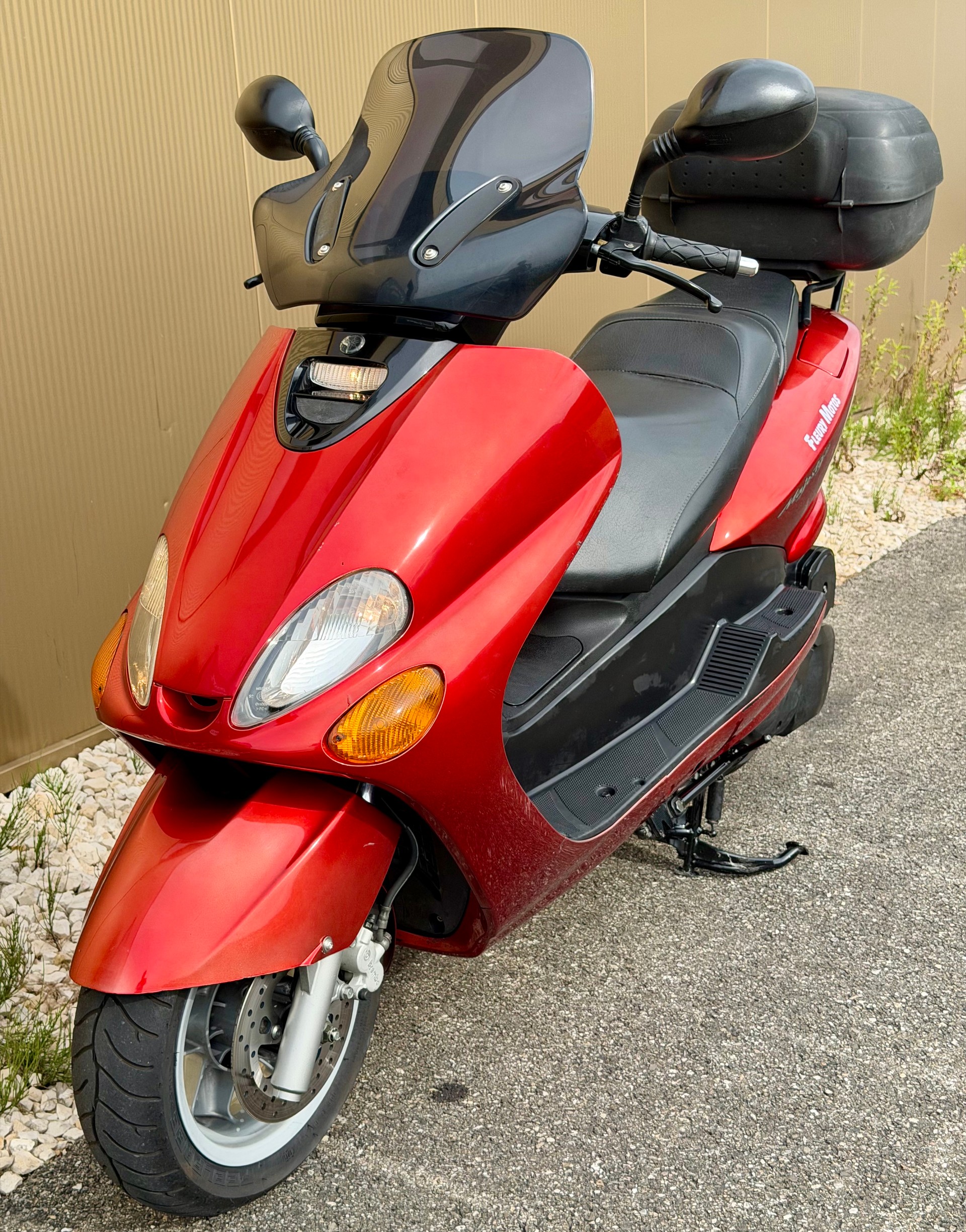 YAMAHA Majesty YP 125 R-image-7