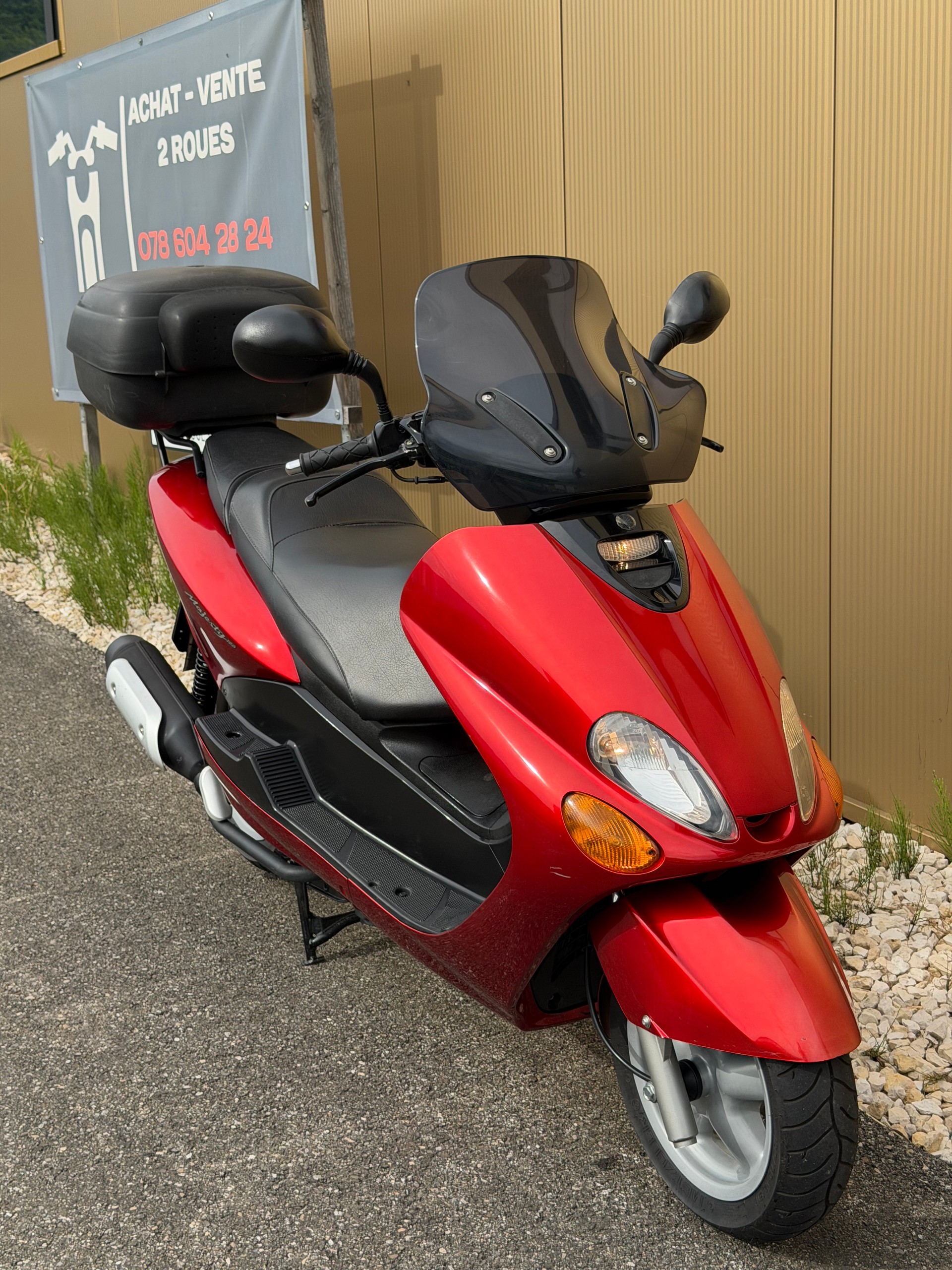 YAMAHA Majesty YP 125 R-image-0