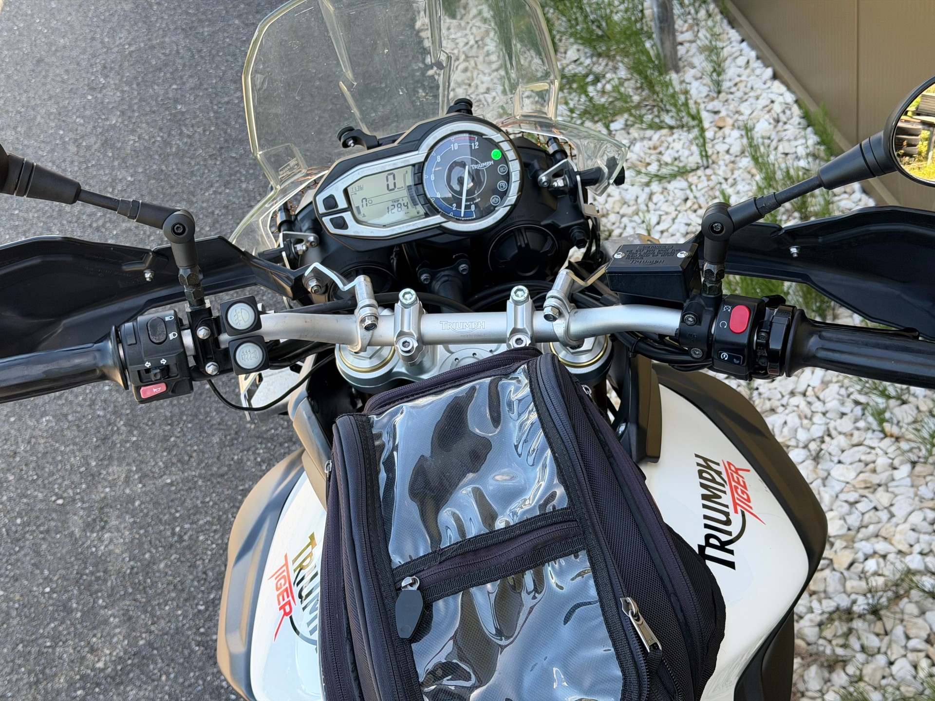 TRIUMPH Tiger 800 ABS-image-15