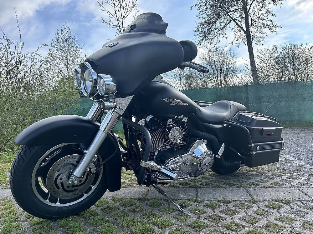 HARLEY-DAVIDSON FLHXI Street Glide-image-1