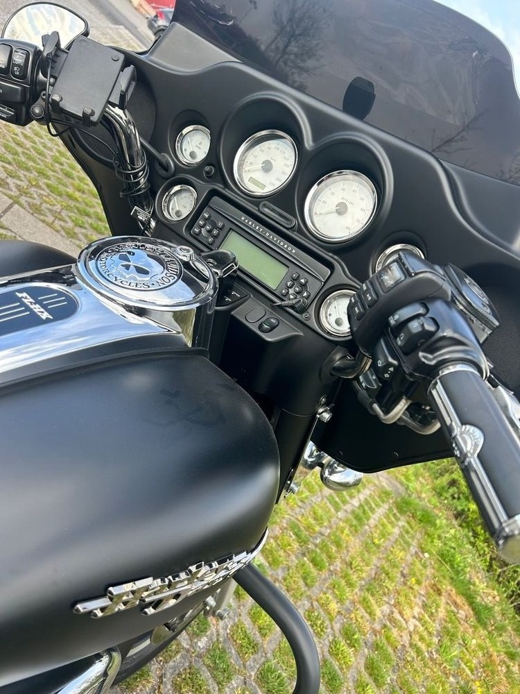 HARLEY-DAVIDSON FLHXI Street Glide-image-7