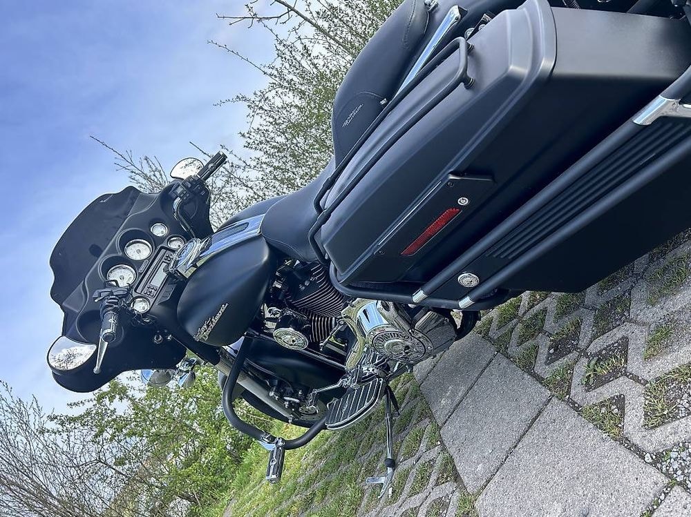 HARLEY-DAVIDSON FLHXI Street Glide-image-3