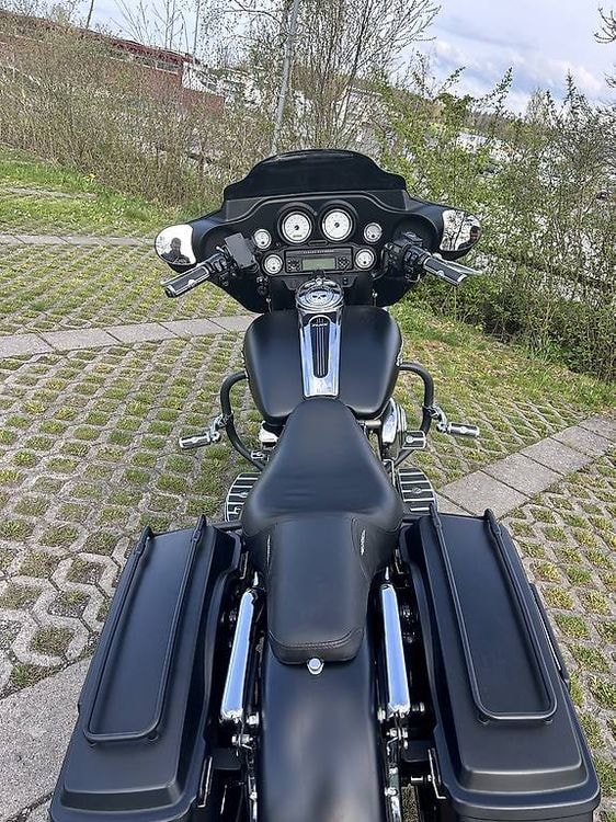 HARLEY-DAVIDSON FLHXI Street Glide-image-4