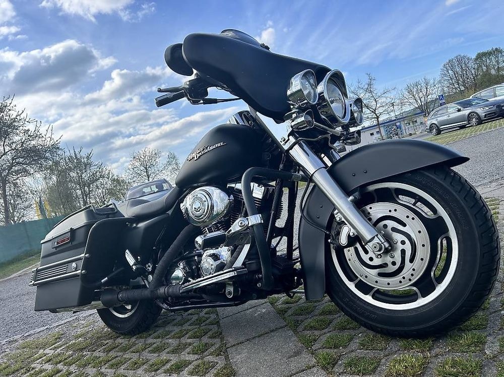 HARLEY-DAVIDSON FLHXI Street Glide-image-0