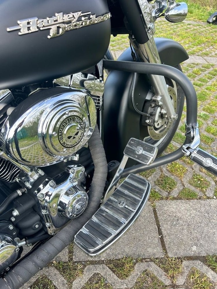 HARLEY-DAVIDSON FLHXI Street Glide-image-6