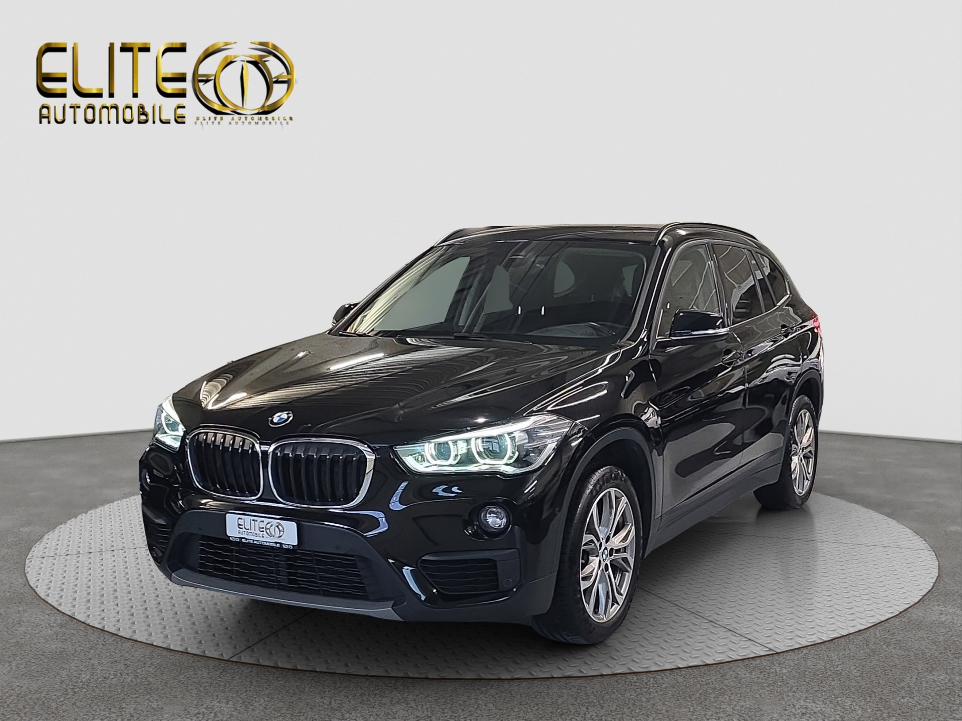 BMW X1 xDrive 18d Steptronic-showroom-element-3