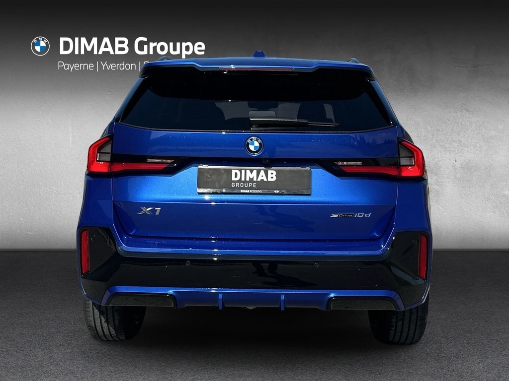 BMW X1 sDrive 18d M Sport-showroom-element-3