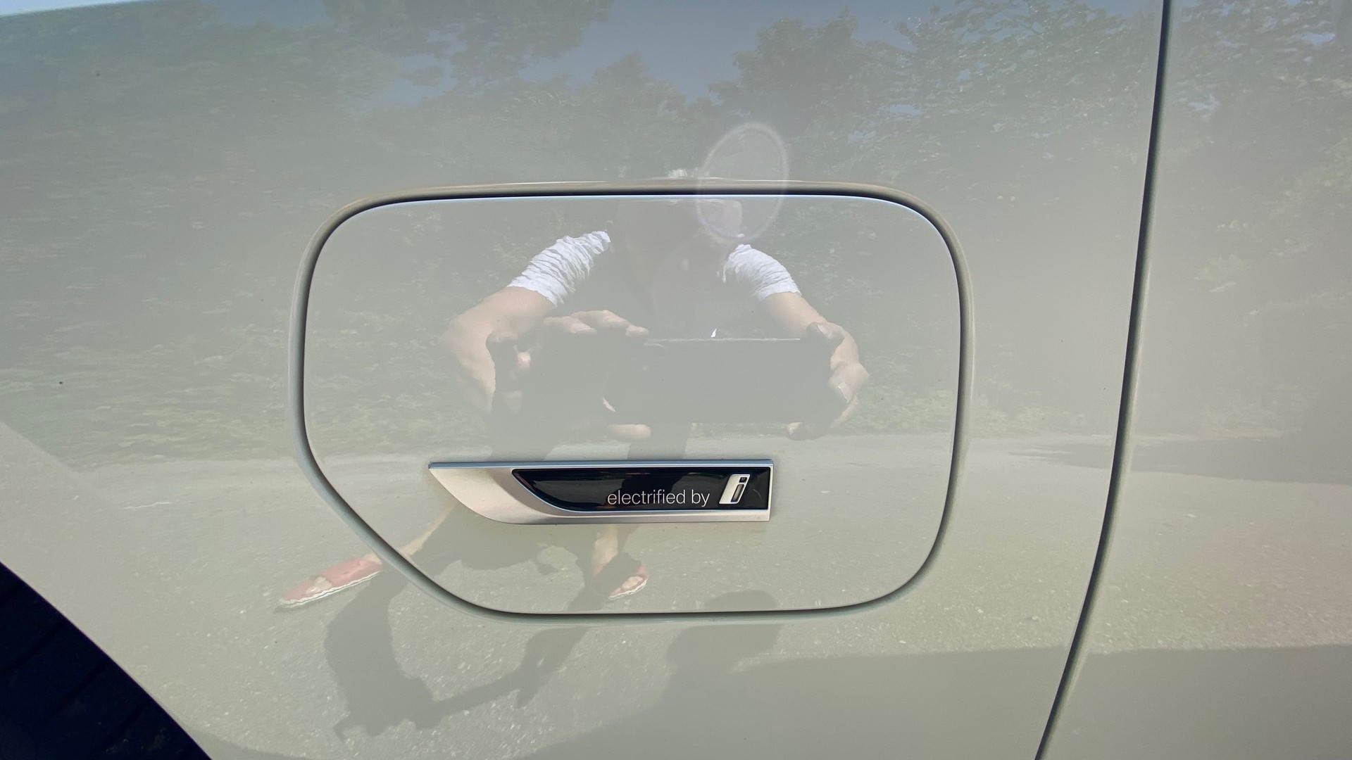 BMW 330e x DriveTouring Steptronic-image-5