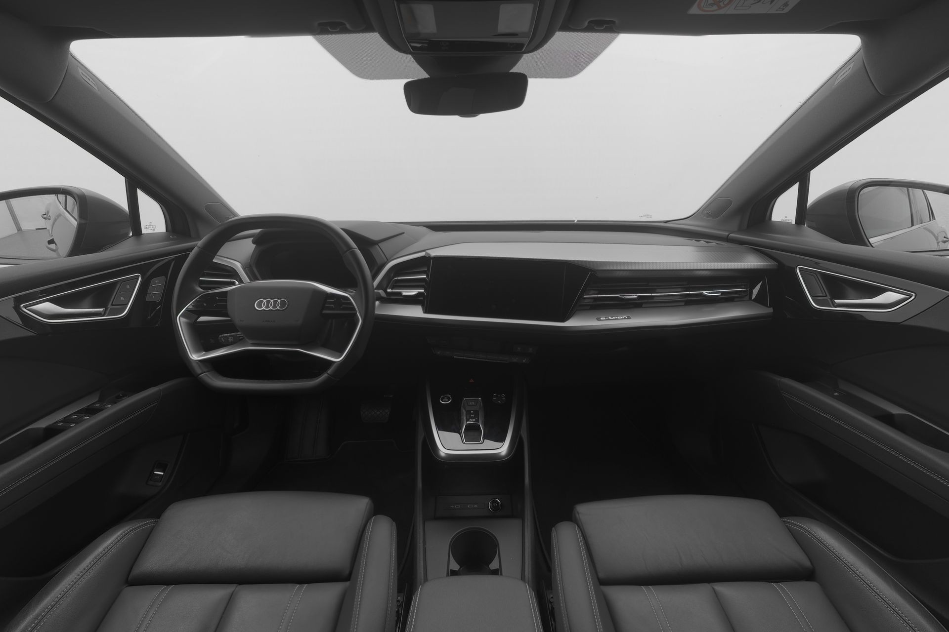 AUDI Q4 e-tron 50 quattro-image-8