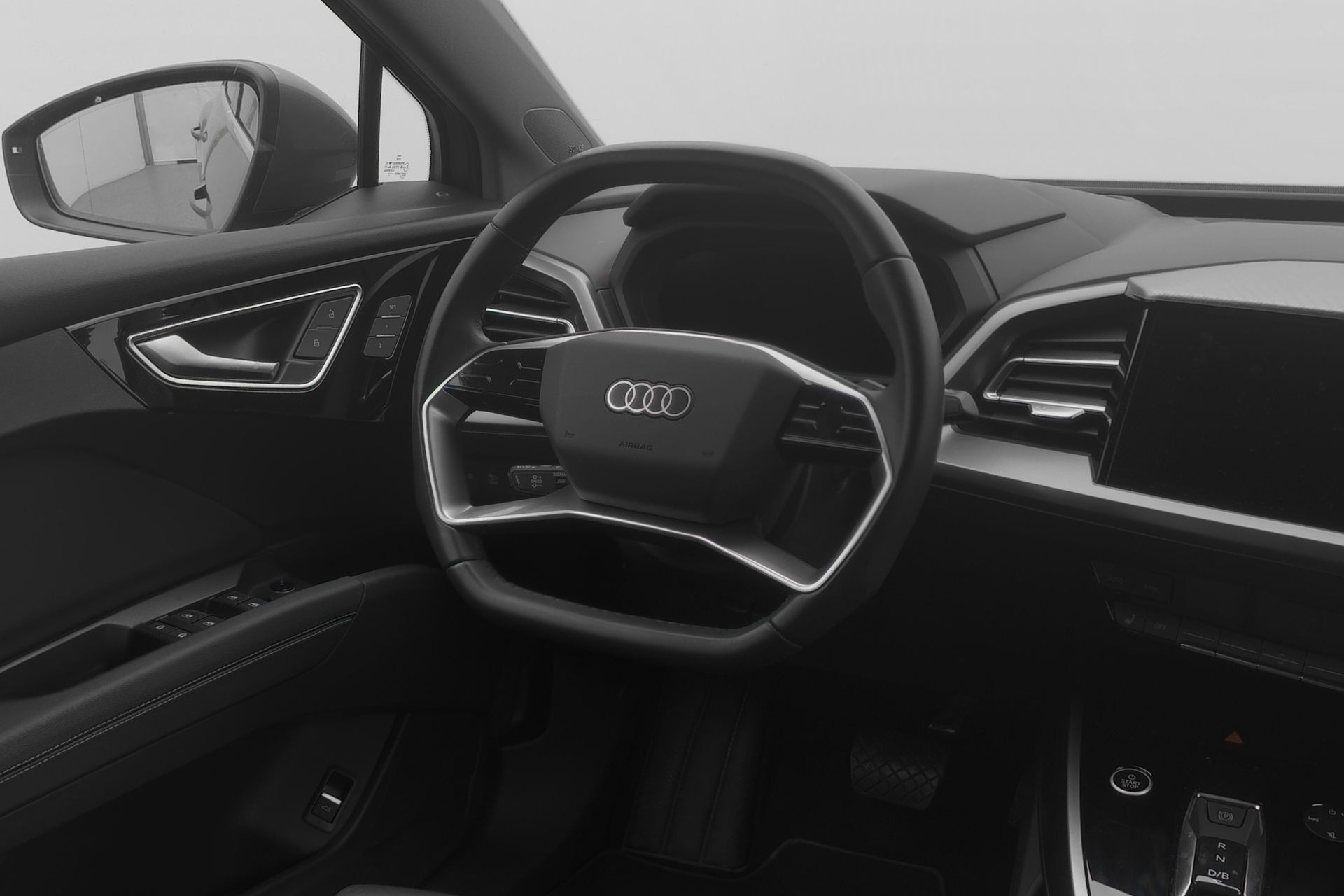 AUDI Q4 e-tron 50 quattro-image-7