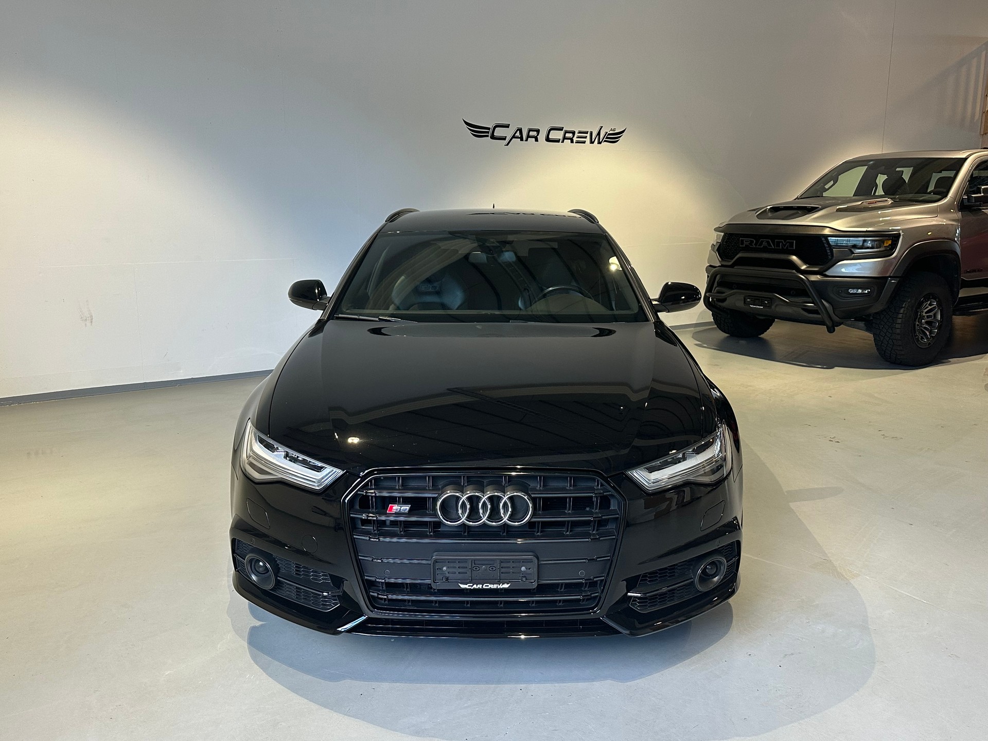 AUDI S6 Avant 4.0 TFSI V8 quattro S-tronic-image-1