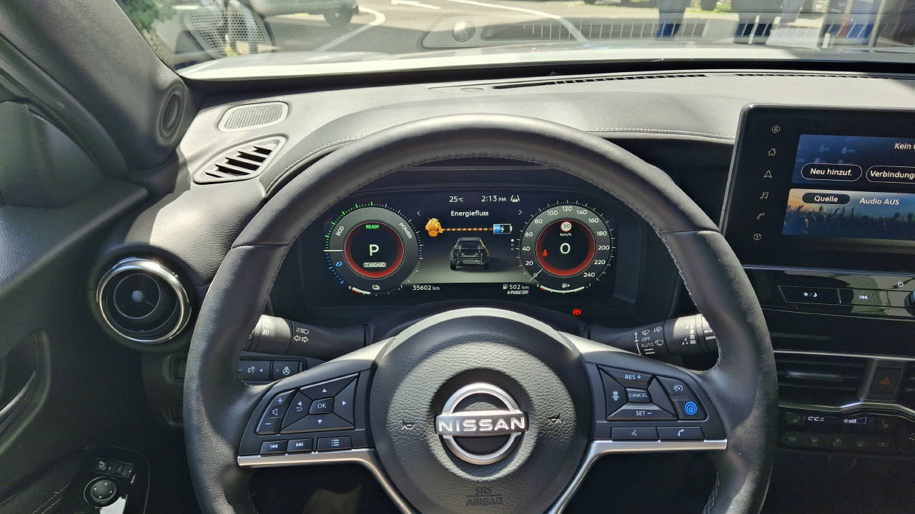 NISSAN Juke 1.6 Hybrid Tekna-image-9