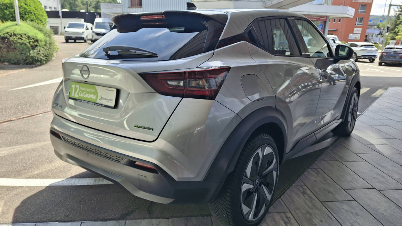 NISSAN Juke 1.6 Hybrid Tekna-image-3