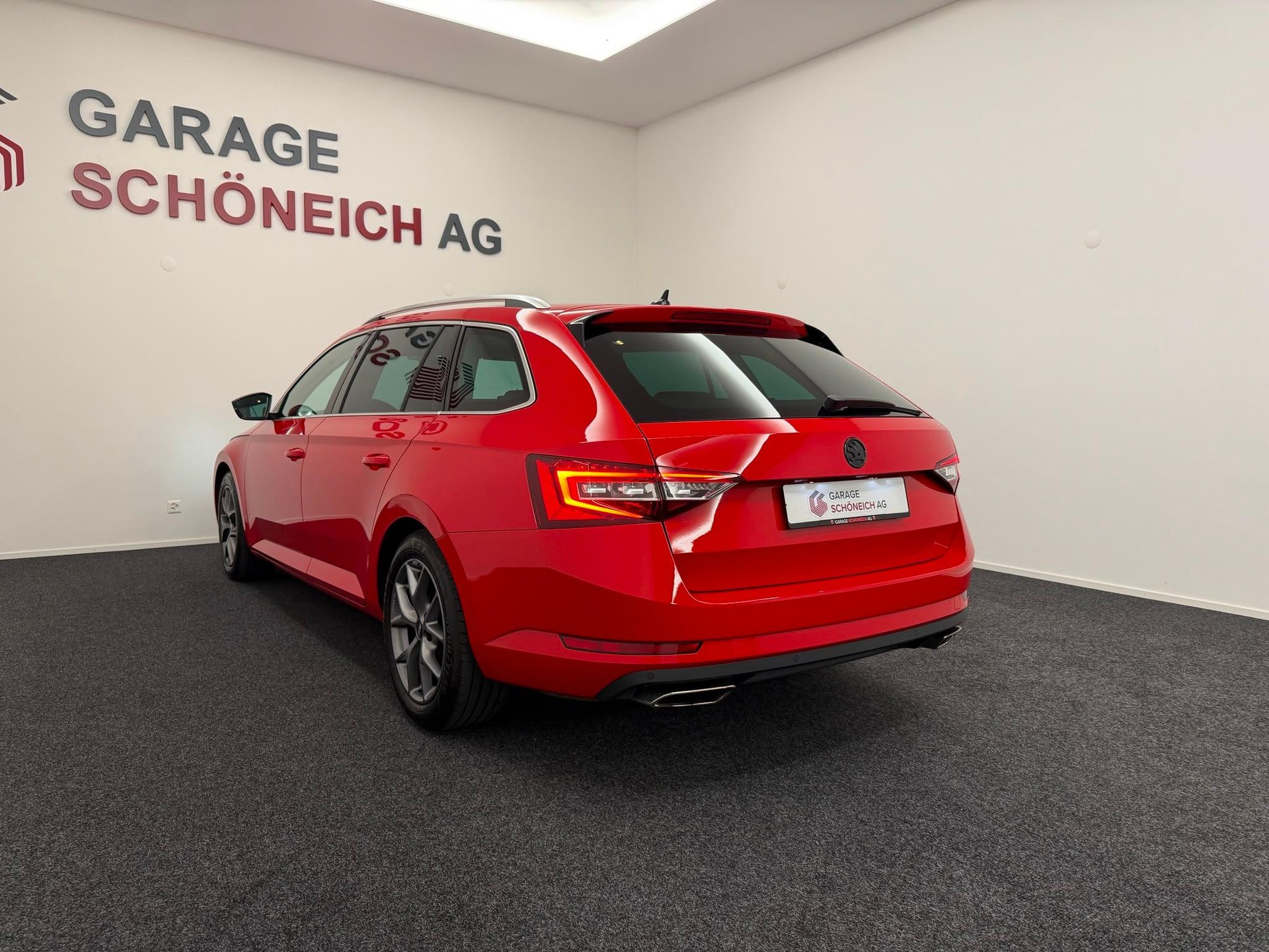 SKODA Superb Combi 2.0 TSI 280 Style 4x4 DSG-image-5