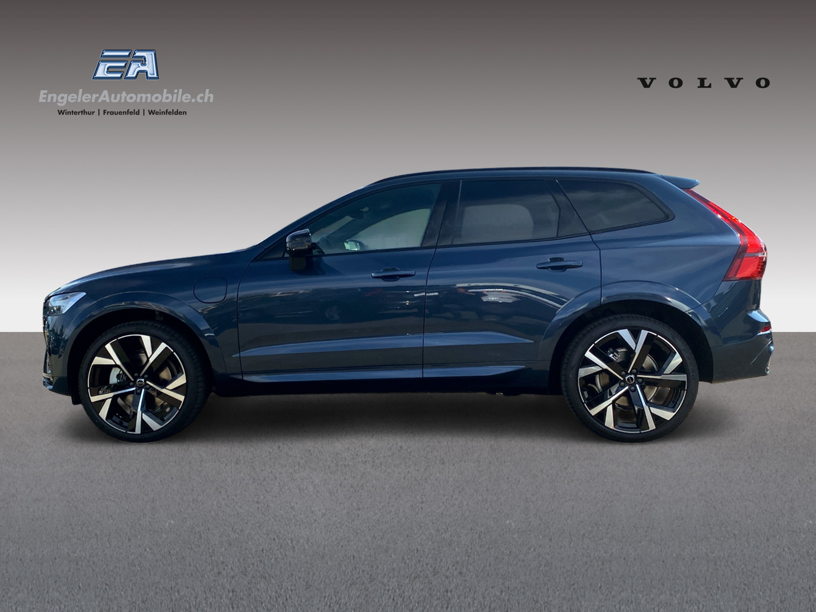 VOLVO XC60 2.0 T6 TE Black Edition eAWD-showroom-element-3