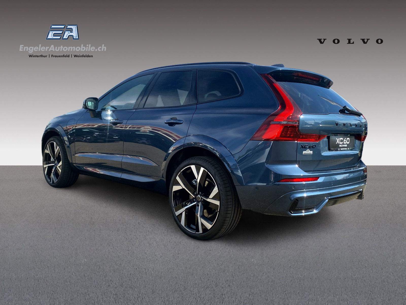 VOLVO XC60 2.0 T6 TE Black Edition eAWD-image-4