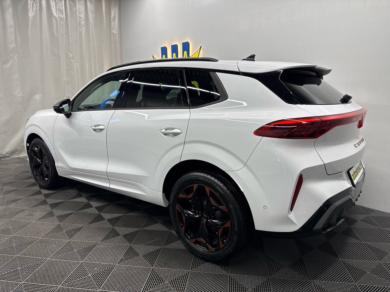 CUPRA Terramar 1.5 eTSI DSG-showroom-element-1