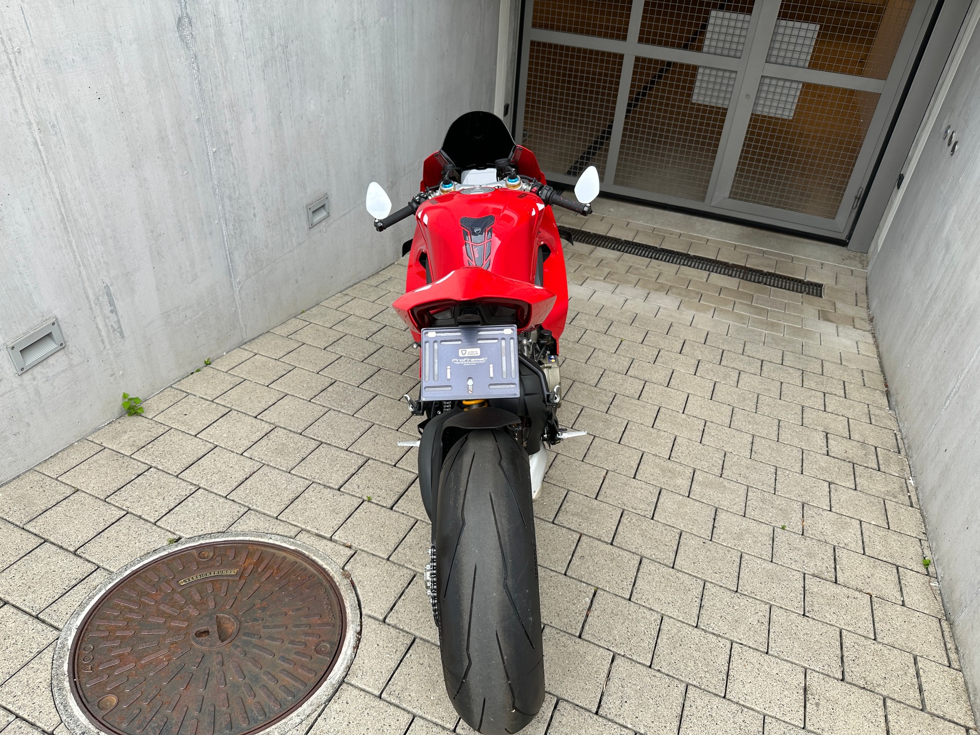 DUCATI Panigale V4 S-image-3