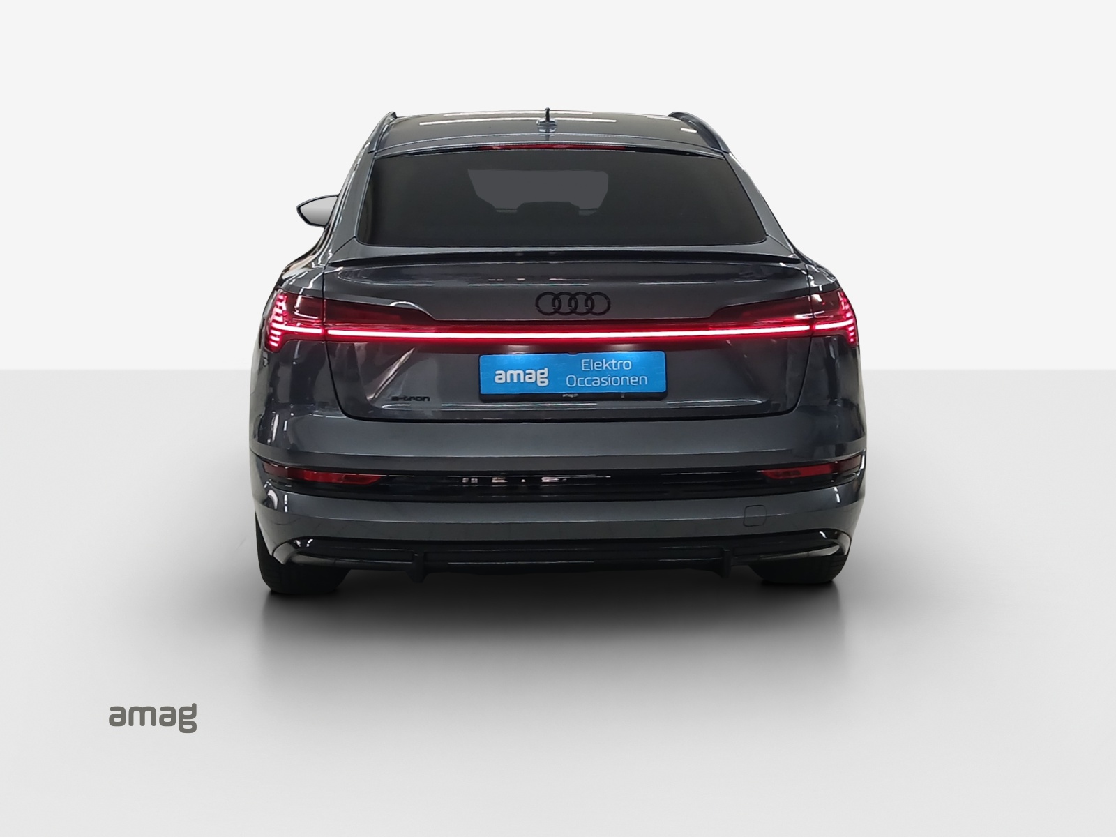 AUDI e-tron 55 Sportback S Line Black Edition quattro-showroom-element-3