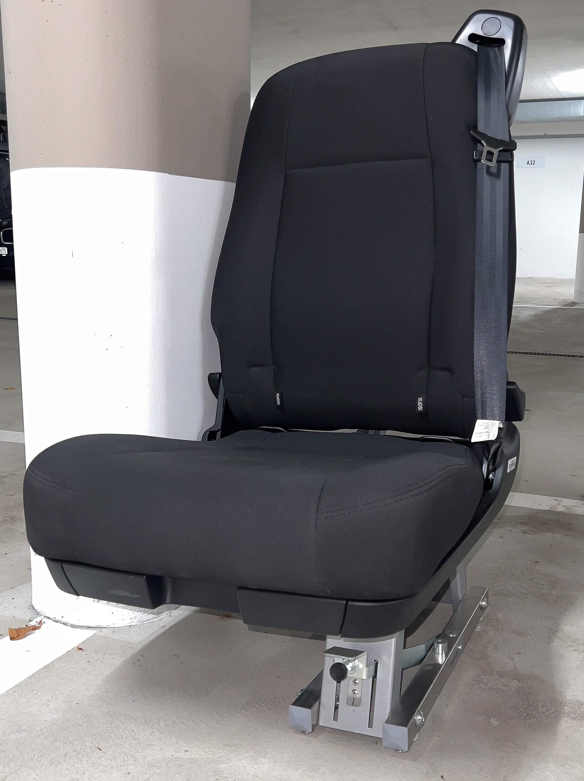 TOYOTA Firenze - Autarker Camper Van-image-17