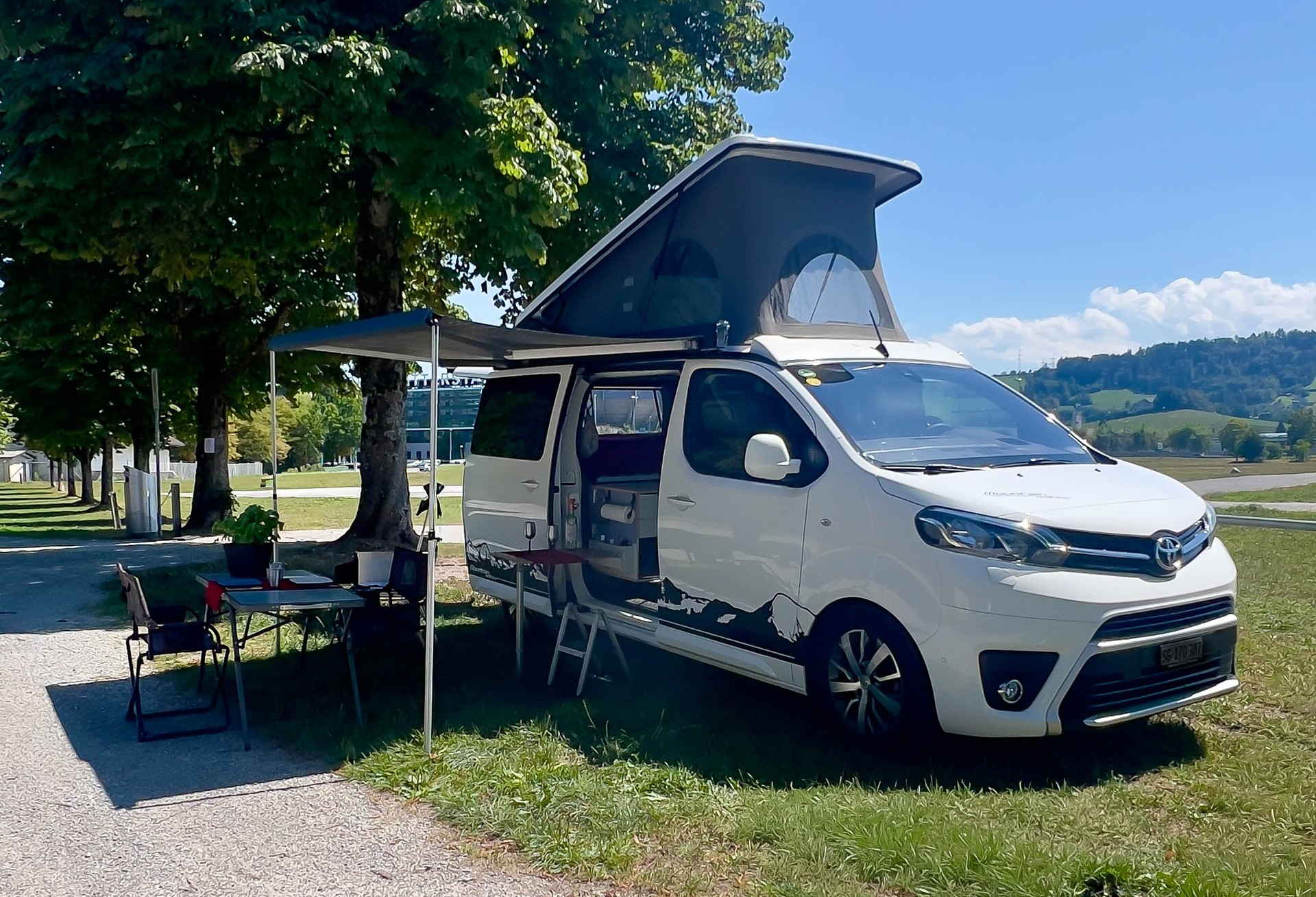 TOYOTA Firenze - Autarker Camper Van