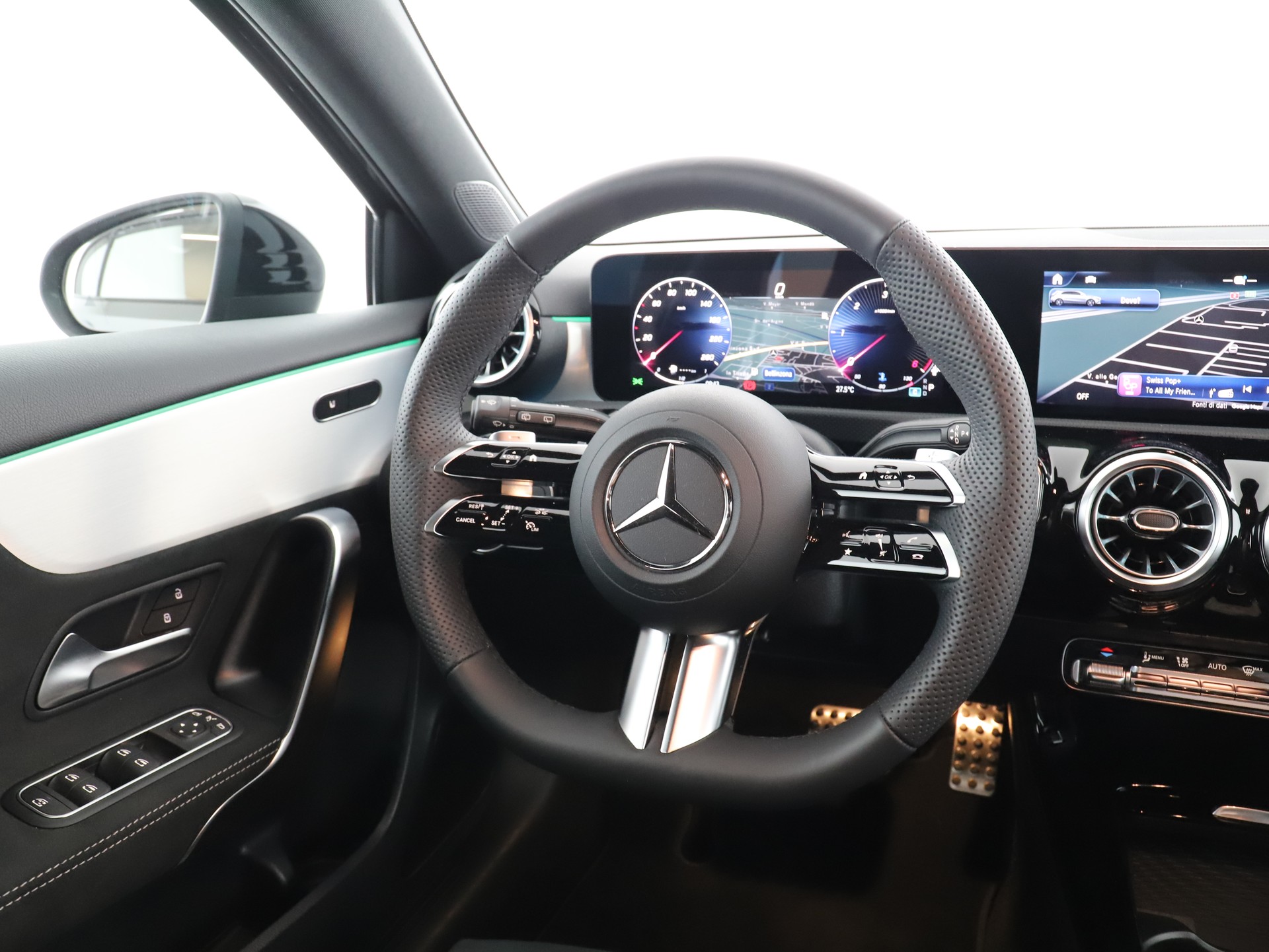 MERCEDES-BENZ A 220 d 8G-DCT-image-12
