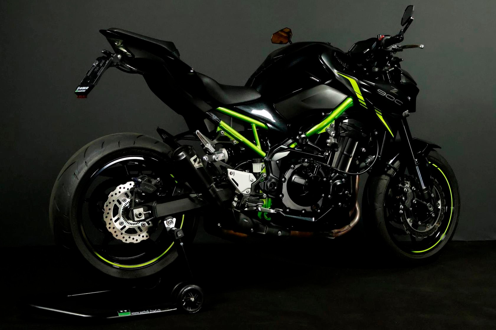 KAWASAKI Z 900 (35/70 KW) Level 3-image-11