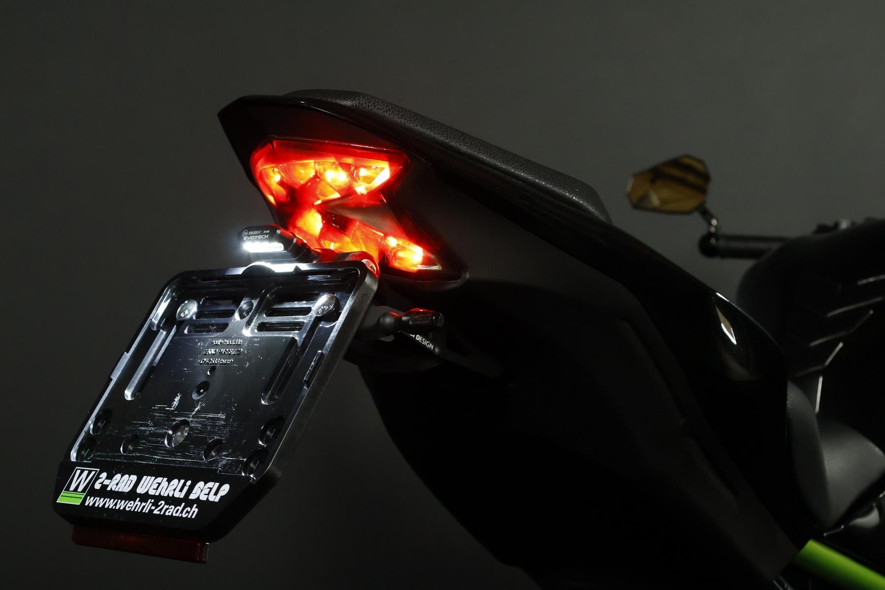 KAWASAKI Z 900 (35/70 KW) Level 3-image-10