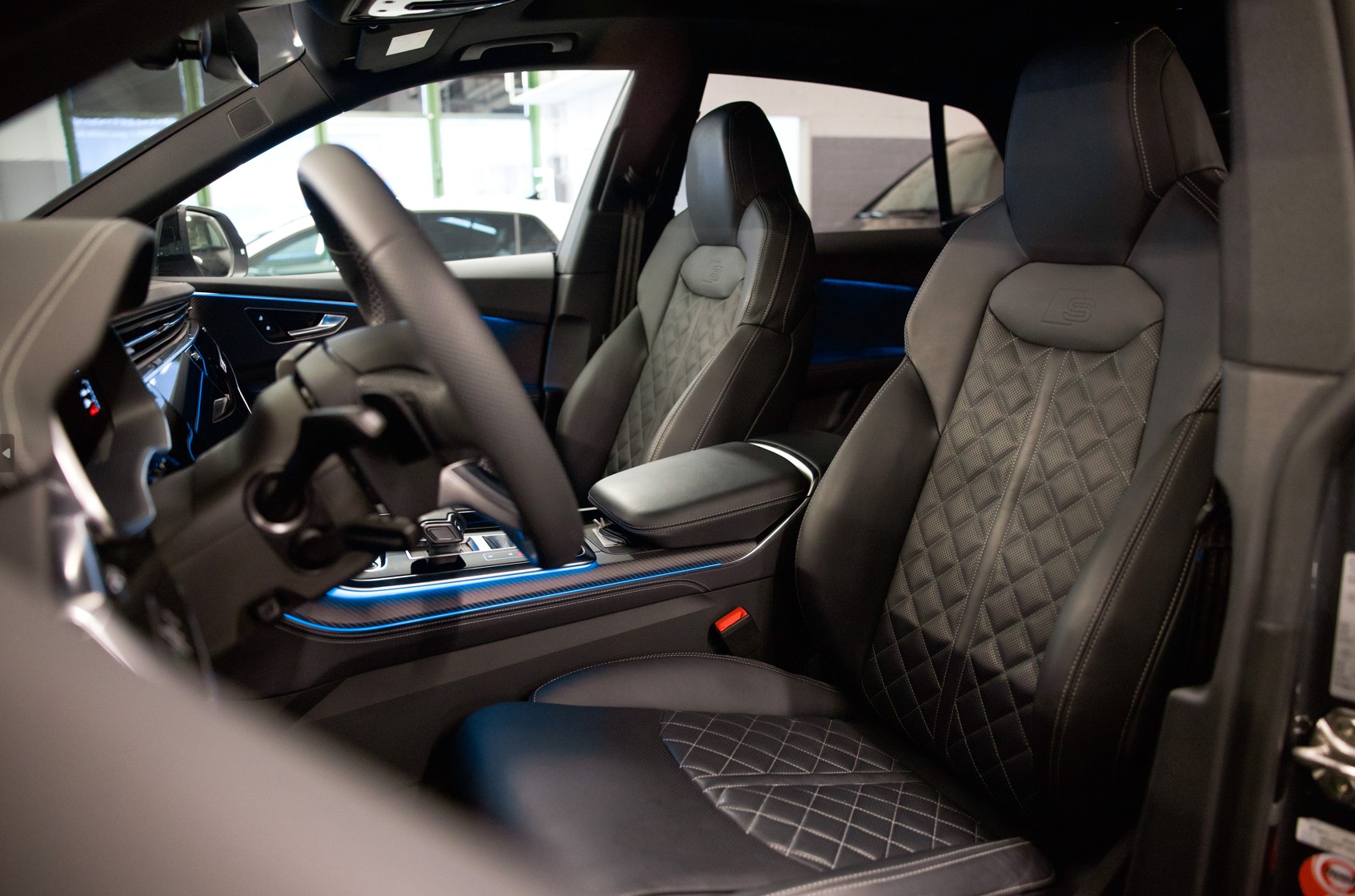 AUDI Q8 SUV 50 TDI quattro tiptronic *CH-FHZ. MIT GRATISSERVICE*-image-20