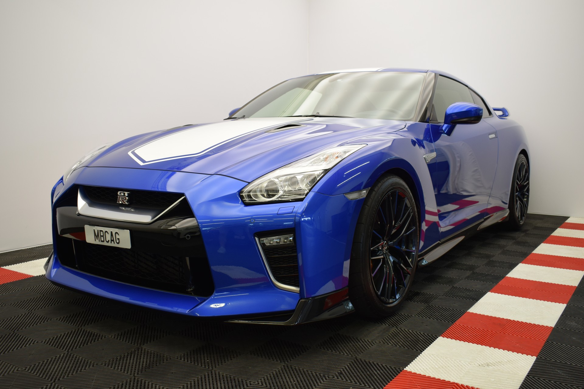 NISSAN GT-R 3.8 V6 Biturbo 50th Anniversary "Bayside Blue"