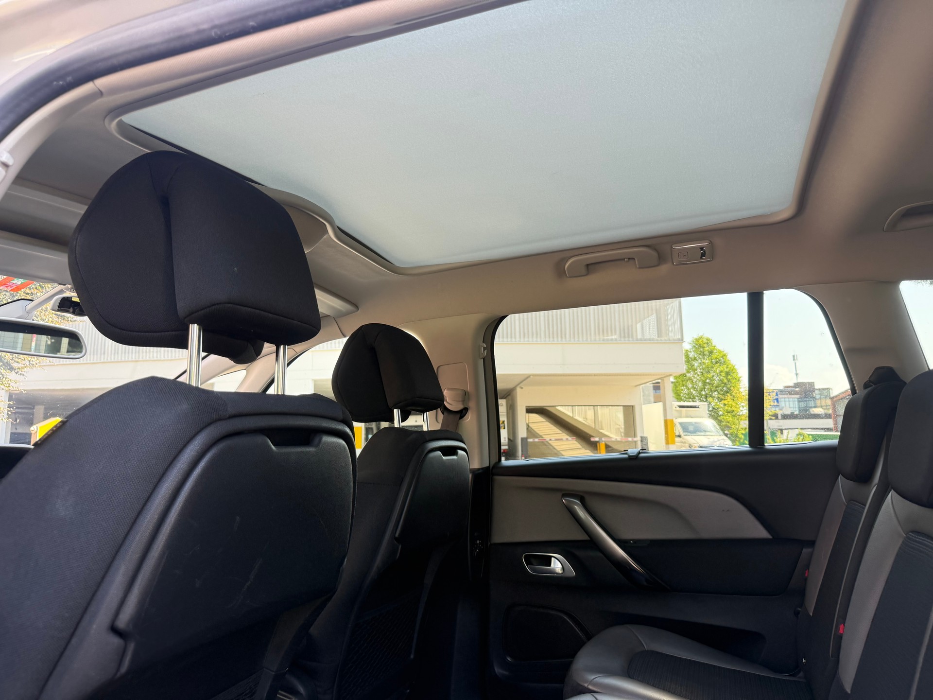 CITROEN C4 Spacetourer 2.0 BlueHDi Shine EAT8-image-10