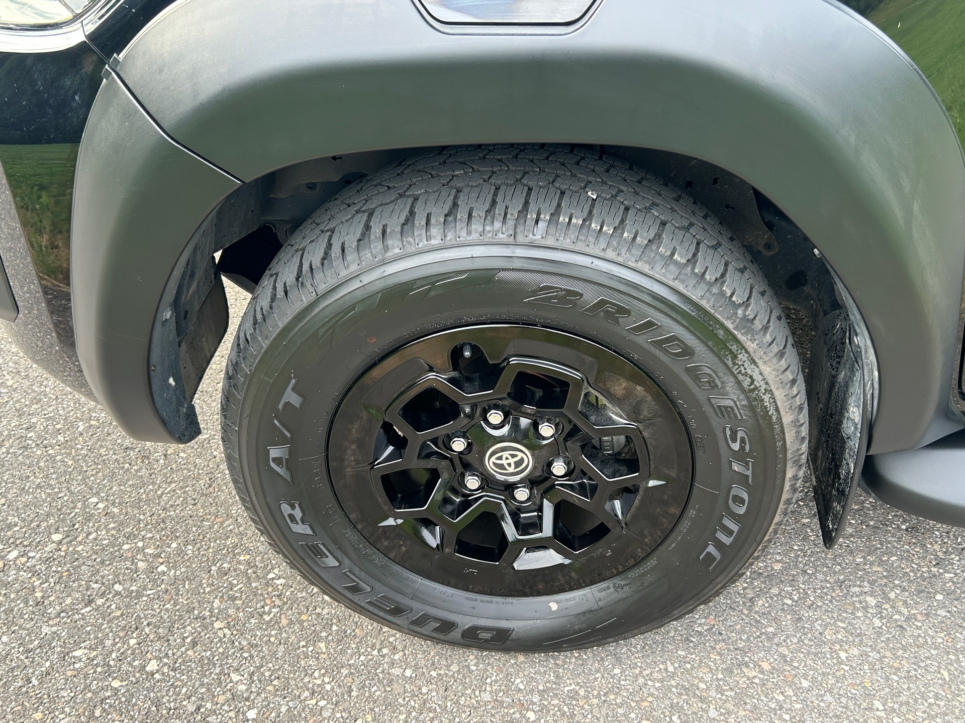 TOYOTA Hilux 2.8D GR Sport 230PS Double Cab 4x4 A-image-6
