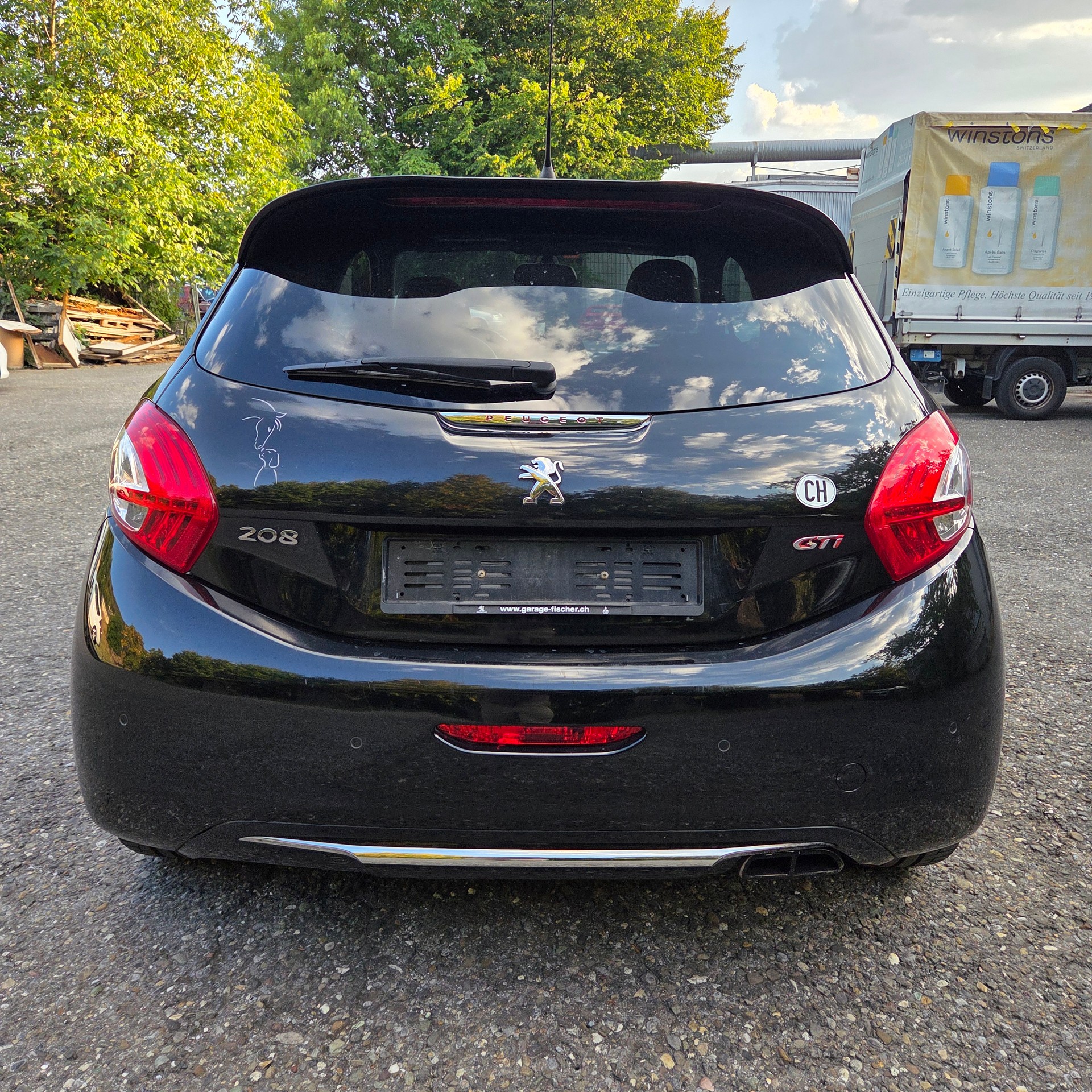 PEUGEOT 208 1.6 Turbo GTi-image-7
